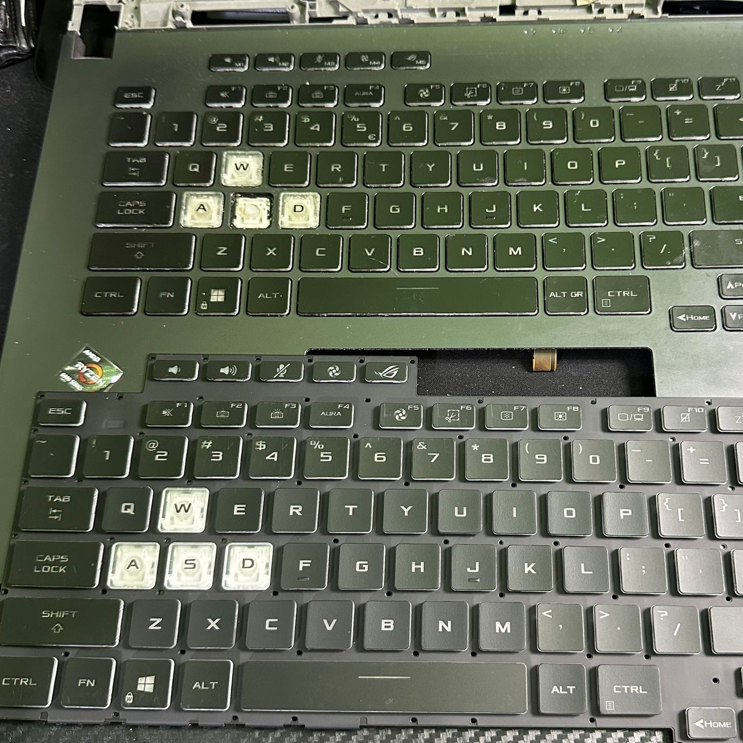 Înlocuire piese - Laptop