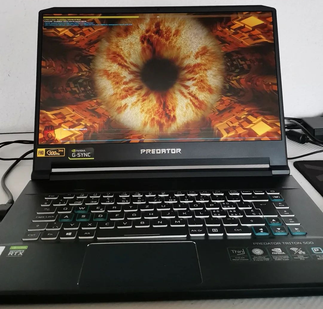Mentenanță laptop